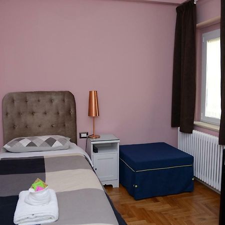 B&B Aurora Domus D'A-Mare Pesaro Buitenkant foto
