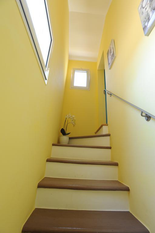 B&B Aurora Domus D'A-Mare Pesaro Buitenkant foto